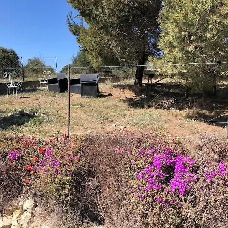 Villa Maison Grand Jardin Avec Vue Magnifique A 5km De La *